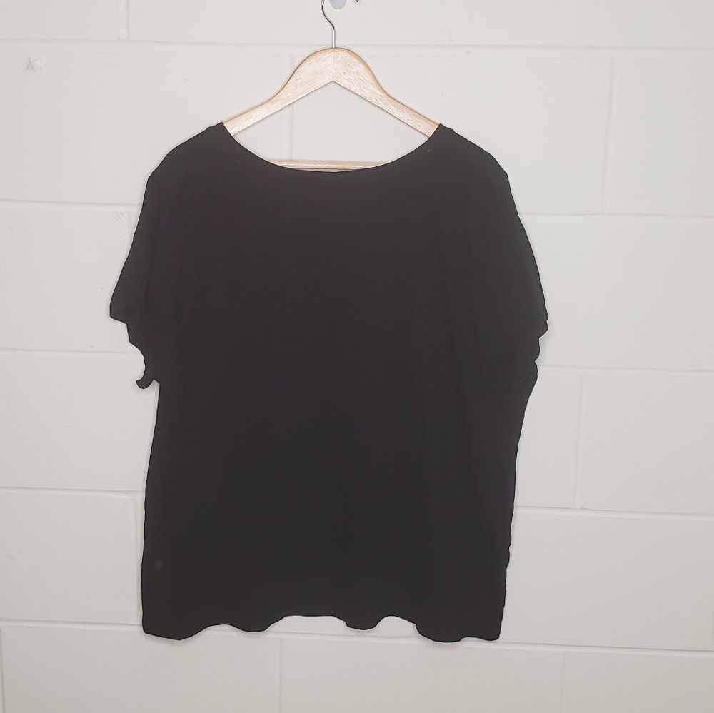 𝅺Black & Pink "Love" Breast Cancer top - Picture 2 of 2